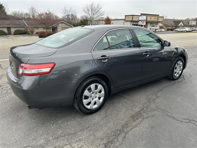 2011 Toyota Camry LE   - Photo 5 - Butler, PA 16001