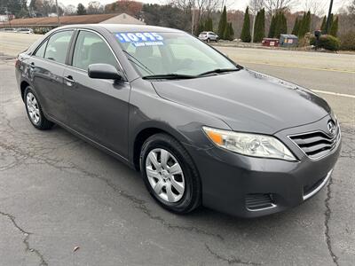 2011 Toyota Camry LE   - Photo 6 - Butler, PA 16001