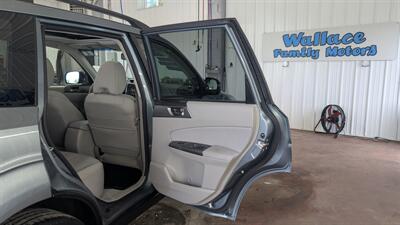2011 Subaru Forester 2.5X Premium   - Photo 16 - Butler, PA 16001