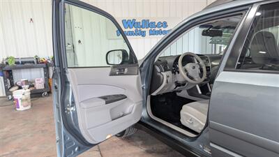 2011 Subaru Forester 2.5X Premium   - Photo 10 - Butler, PA 16001