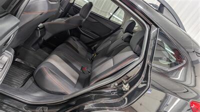 2020 Subaru Crosstrek Premium   - Photo 13 - Butler, PA 16001