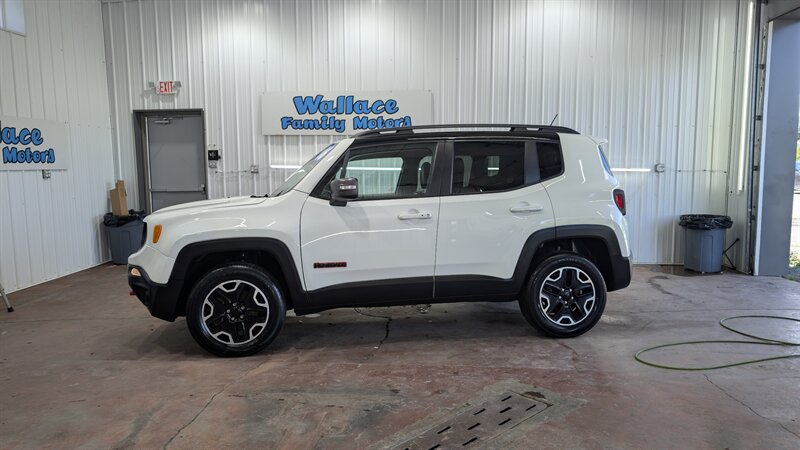 2016 Jeep Renegade Trailhawk   - Photo 1 - Butler, PA 16001