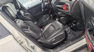 2016 Jeep Renegade Trailhawk   - Photo 15 - Butler, PA 16001