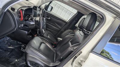 2016 Jeep Renegade Trailhawk   - Photo 11 - Butler, PA 16001