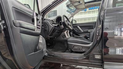 2017 Subaru Forester 2.5i Premium   - Photo 10 - Butler, PA 16001