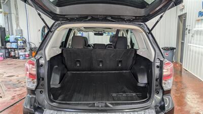 2017 Subaru Forester 2.5i Premium   - Photo 14 - Butler, PA 16001