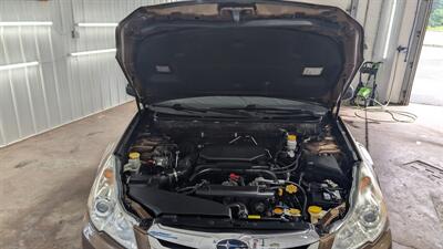 2012 Subaru Outback 2.5i   - Photo 9 - Butler, PA 16001