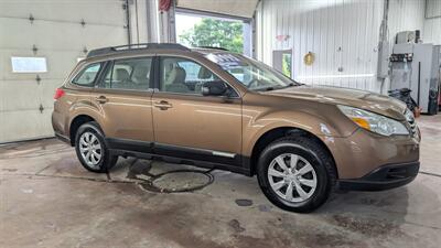 2012 Subaru Outback 2.5i   - Photo 5 - Butler, PA 16001