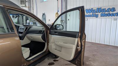 2012 Subaru Outback 2.5i   - Photo 14 - Butler, PA 16001