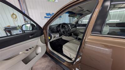 2012 Subaru Outback 2.5i   - Photo 20 - Butler, PA 16001