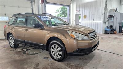 2012 Subaru Outback 2.5i   - Photo 6 - Butler, PA 16001
