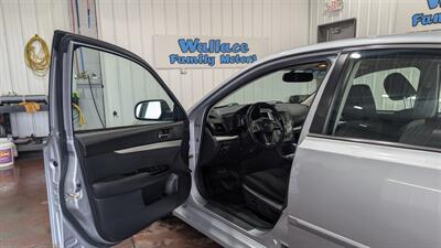 2014 Subaru Legacy 2.5i Premium   - Photo 10 - Butler, PA 16001