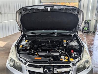 2014 Subaru Legacy 2.5i Premium   - Photo 6 - Butler, PA 16001