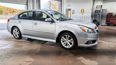 2014 Subaru Legacy 2.5i Premium   - Photo 5 - Butler, PA 16001