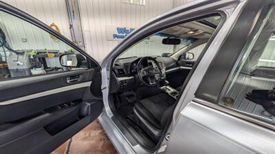 2014 Subaru Legacy 2.5i Premium   - Photo 20 - Butler, PA 16001