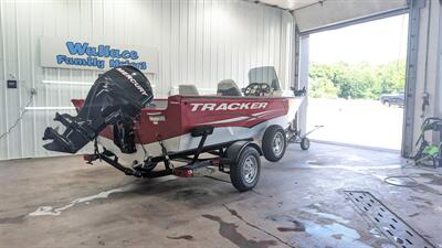 2012 TRACKER PROGUIDE V16   - Photo 2 - Butler, PA 16001