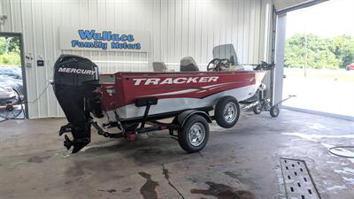 2012 TRACKER PROGUIDE V16   - Photo 7 - Butler, PA 16001
