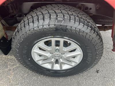 2017 Nissan Frontier SV   - Photo 14 - Butler, PA 16001