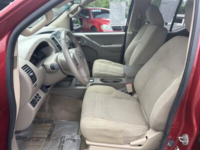 2017 Nissan Frontier SV   - Photo 7 - Butler, PA 16001