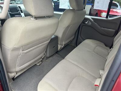 2017 Nissan Frontier SV   - Photo 13 - Butler, PA 16001