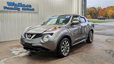 2017 Nissan Juke SV   - Photo 2 - Butler, PA 16001