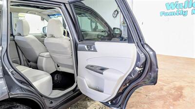 2013 Subaru Forester 2.5X Premium   - Photo 16 - Butler, PA 16001