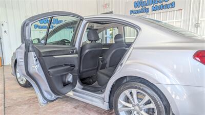 2014 Subaru Legacy 2.5i Premium   - Photo 12 - Butler, PA 16001