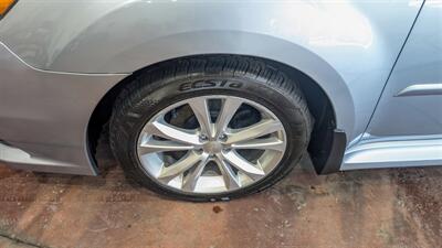 2014 Subaru Legacy 2.5i Premium   - Photo 8 - Butler, PA 16001