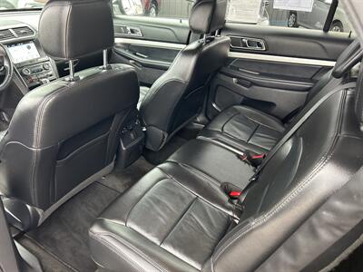 2017 Ford Explorer XLT   - Photo 13 - Butler, PA 16001