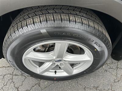 2017 Ford Explorer XLT   - Photo 15 - Butler, PA 16001