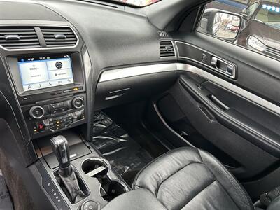 2017 Ford Explorer XLT   - Photo 10 - Butler, PA 16001