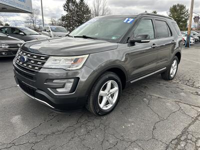 2017 Ford Explorer XLT   - Photo 2 - Butler, PA 16001