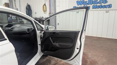 2018 Ford Fiesta SE   - Photo 14 - Butler, PA 16001