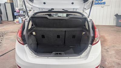 2018 Ford Fiesta SE   - Photo 18 - Butler, PA 16001