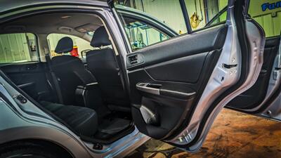 2016 Subaru Impreza 2.0i   - Photo 16 - Butler, PA 16001