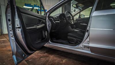 2016 Subaru Impreza 2.0i   - Photo 10 - Butler, PA 16001