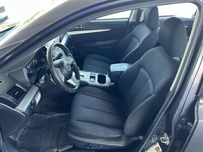 2011 Subaru Legacy 2.5i Premium   - Photo 7 - Butler, PA 16001