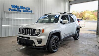 2019 Jeep Renegade Latitude   - Photo 2 - Butler, PA 16001