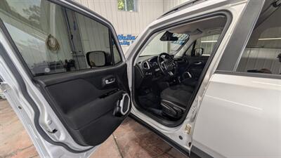 2019 Jeep Renegade Latitude   - Photo 20 - Butler, PA 16001