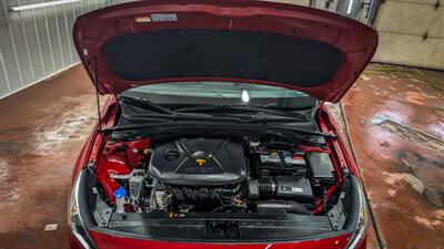 2018 Hyundai ELANTRA GT   - Photo 9 - Butler, PA 16001