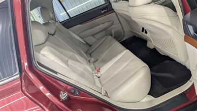 2014 Subaru Outback 2.5i Limited   - Photo 17 - Butler, PA 16001