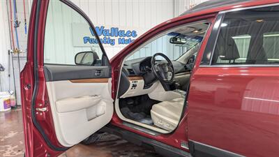 2014 Subaru Outback 2.5i Limited   - Photo 10 - Butler, PA 16001