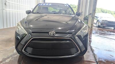 2017 Toyota Yaris iA   - Photo 8 - Butler, PA 16001