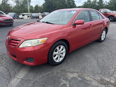 2010 Toyota Camry LE   - Photo 2 - Butler, PA 16001