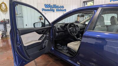 2018 Subaru Impreza 2.0i   - Photo 10 - Butler, PA 16001
