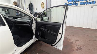 2014 Subaru Impreza 2.0i   - Photo 14 - Butler, PA 16001