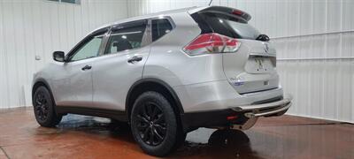 2016 Nissan Rogue S   - Photo 3 - Butler, PA 16001