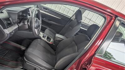 2011 Subaru Legacy 2.5i   - Photo 11 - Butler, PA 16001