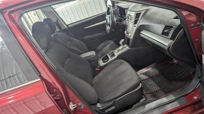 2011 Subaru Legacy 2.5i   - Photo 15 - Butler, PA 16001