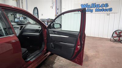 2011 Subaru Legacy 2.5i   - Photo 14 - Butler, PA 16001